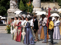 Fête costume Arles